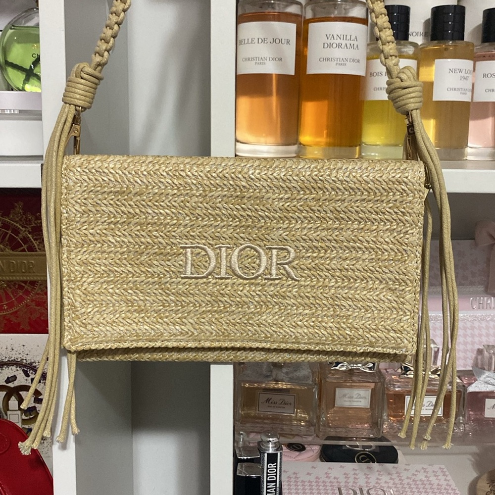 Dior Raffia Pouch - Picture 5 of 8